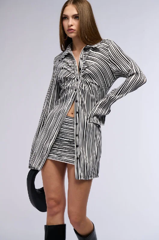 NOT MY FAULT BUTTON DOWN BLOUSE Smart Business Blouse