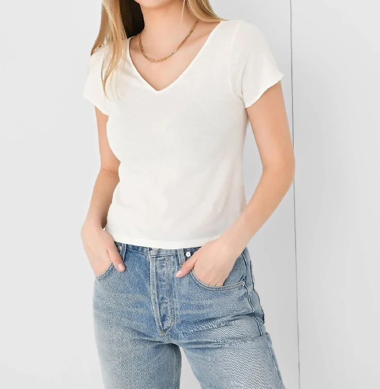 Aksun T-Shirt In Blanc Handmade Hand-knitted Hand-woven