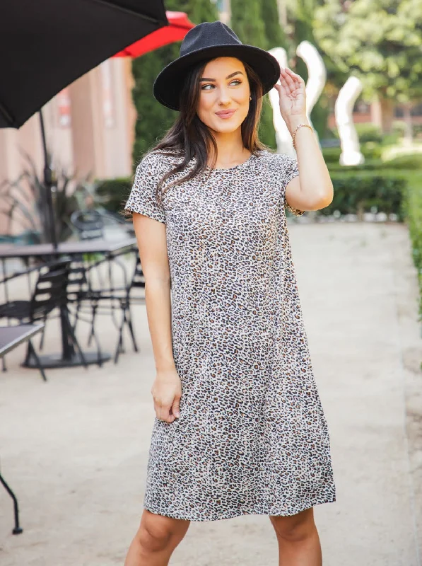 Kami Pocket T-shirt Dress Collared Crew Neck Turtle Neck