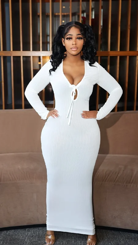 Elle Maxi Dress *White Fashionable Faux Wrap Maxi Dress