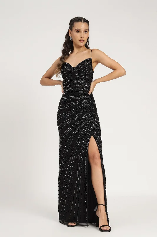 Kimberly Embellished Maxi Dress in Black Trendy Fit-and-Flare Maxi Dress