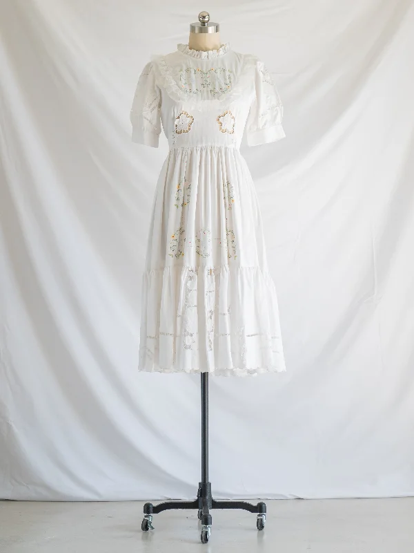 Re-design Upcycled Half Cuff Sleeves Floral Embroidery Maxi Dress Comfortable Pleated Maxi Dress Re-design Upcycled Half Cuff Sleeves Floral Embroidery Maxi Dress Comfortable Pleated Maxi Dress