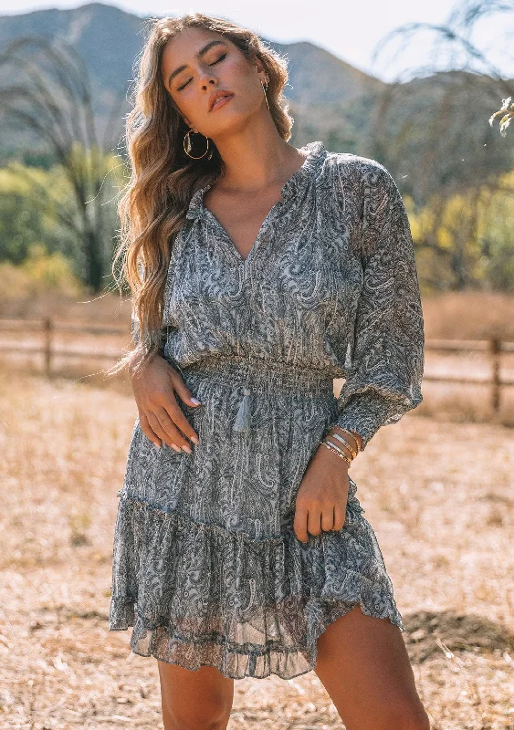 Comeback Mini Dress Fashionable Boho-Chic Mini Dress