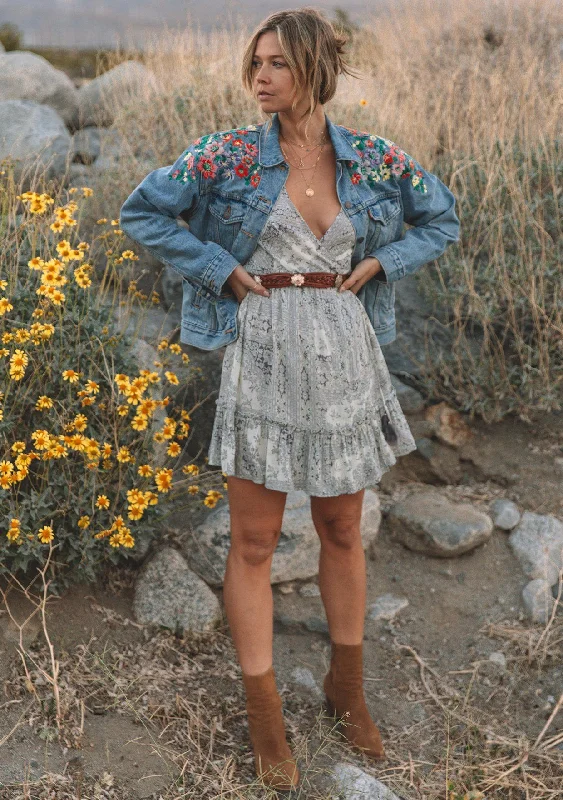 In The Details Paisley Mini Dress Fashionable Mini Dress with Pockets