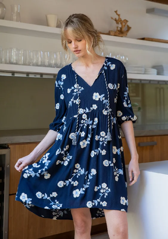 Navy/Ivory