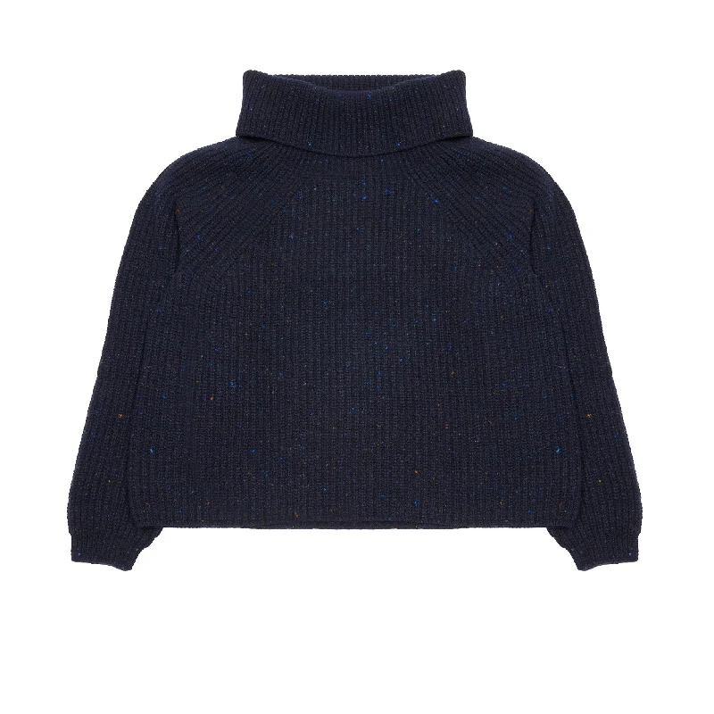 Inis Meáin Women's Cropped Boatbuilder Jumper in Prussia Fitted Slim Tailored