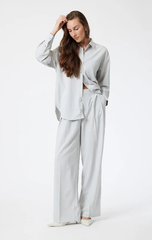 PLEATED WIDE LEG PANTS IN PIN STRIPE Fashionable Button-Up Pants
