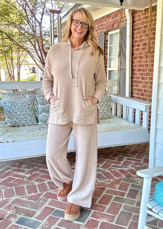 Royce Sanibel - Wide-Leg Oversized Herringbone Pant - Sand Soft Sweatpants Style